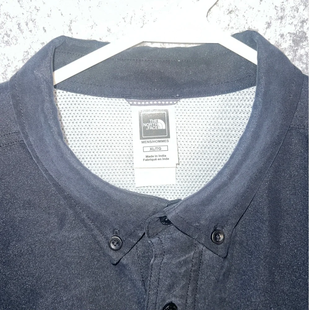 The North Face Men's XL Black Modal Blend Roll Tab Sleeve Hiking Button Down